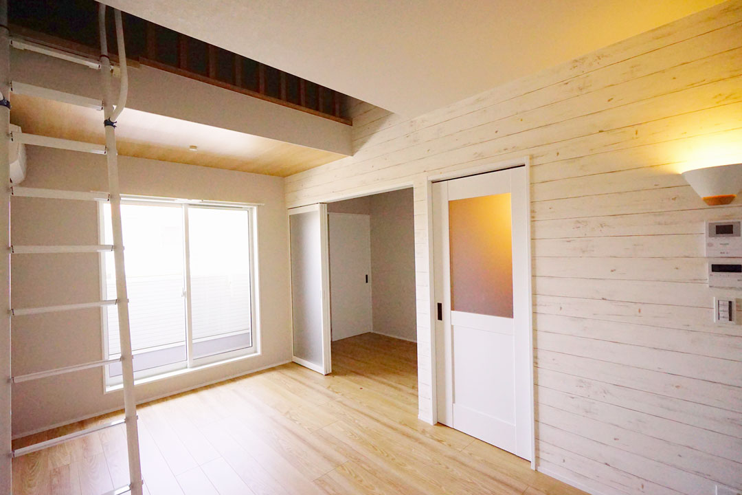 【湖南栗東ガレージハウス】異動に伴う退去部屋の募集です!!(急募)