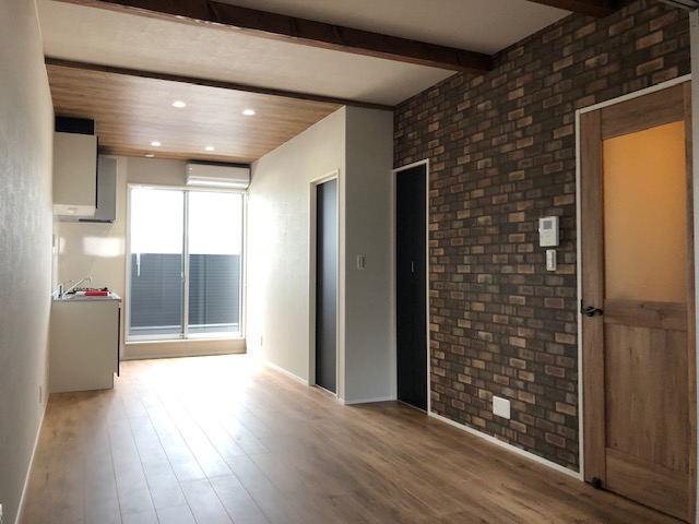 ガレージハウス守山 EAST(東館)